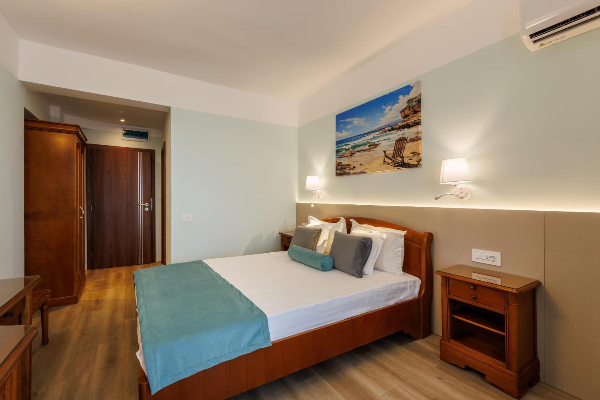 Amiral Hotel